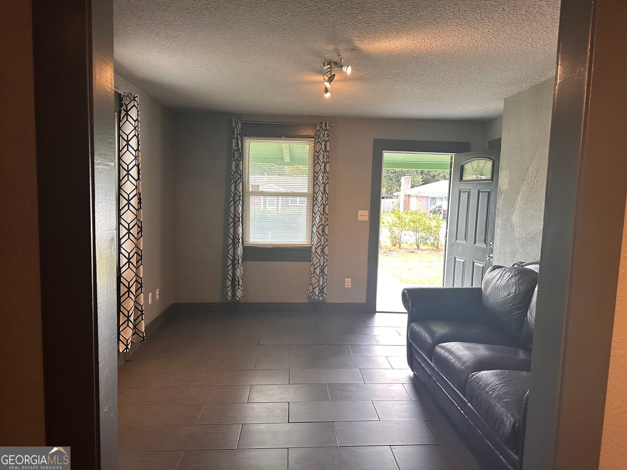 2 bedroom, 1 bathroom single family residence for sale at 214 Cantyre Street, Port Wentworth, GA 31407 — photo 6