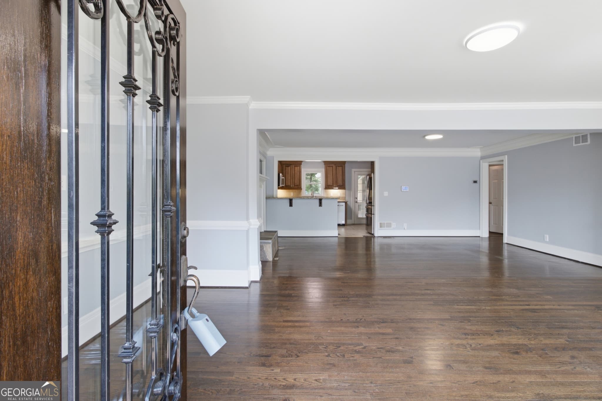 5 bedroom, 2.5 bathroom, 2,073 sq ft single family residence for sale at 2090 Panstone Court, Marietta, GA 30060 — photo 7