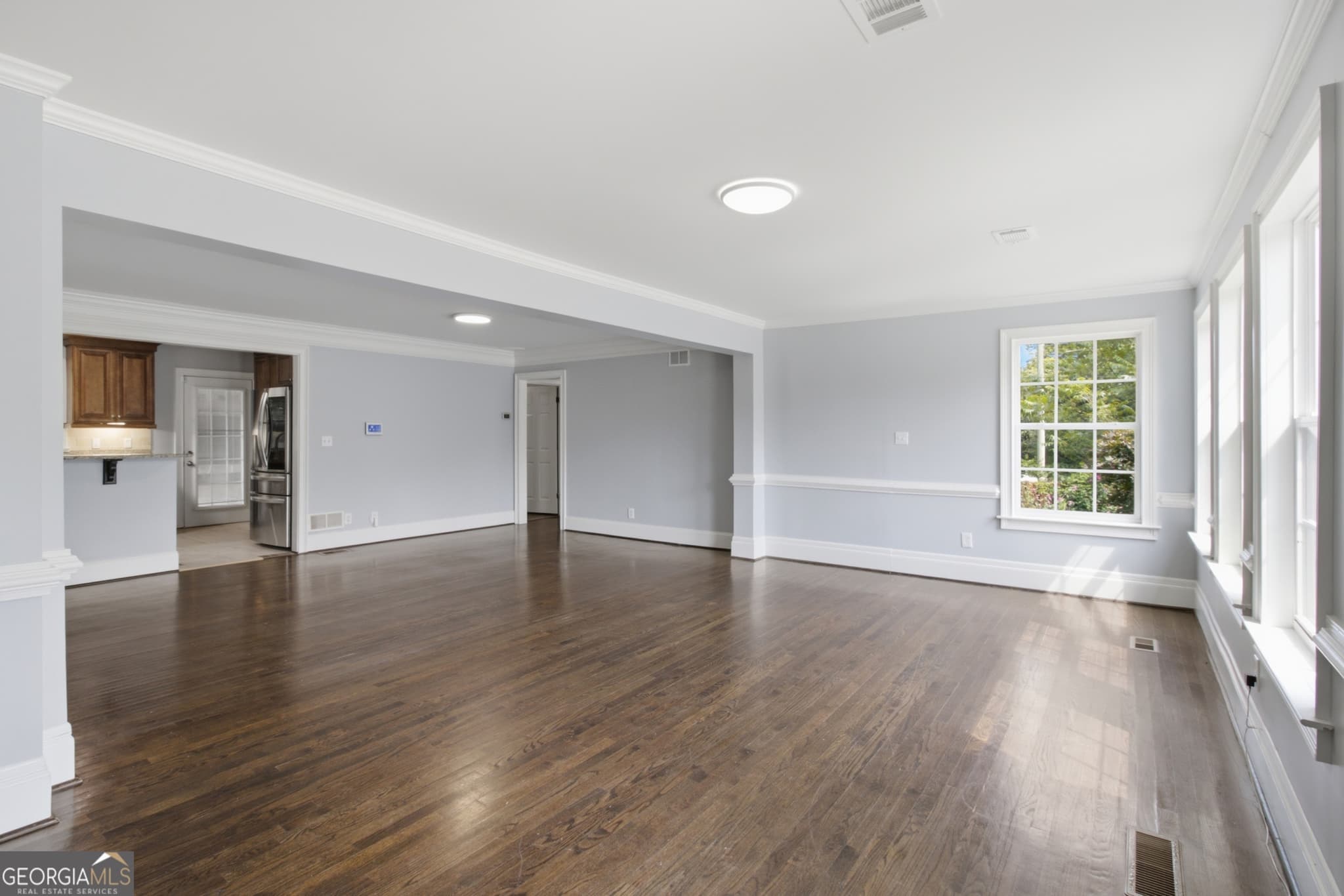 5 bedroom, 2.5 bathroom, 2,073 sq ft single family residence for sale at 2090 Panstone Court, Marietta, GA 30060 — photo 9