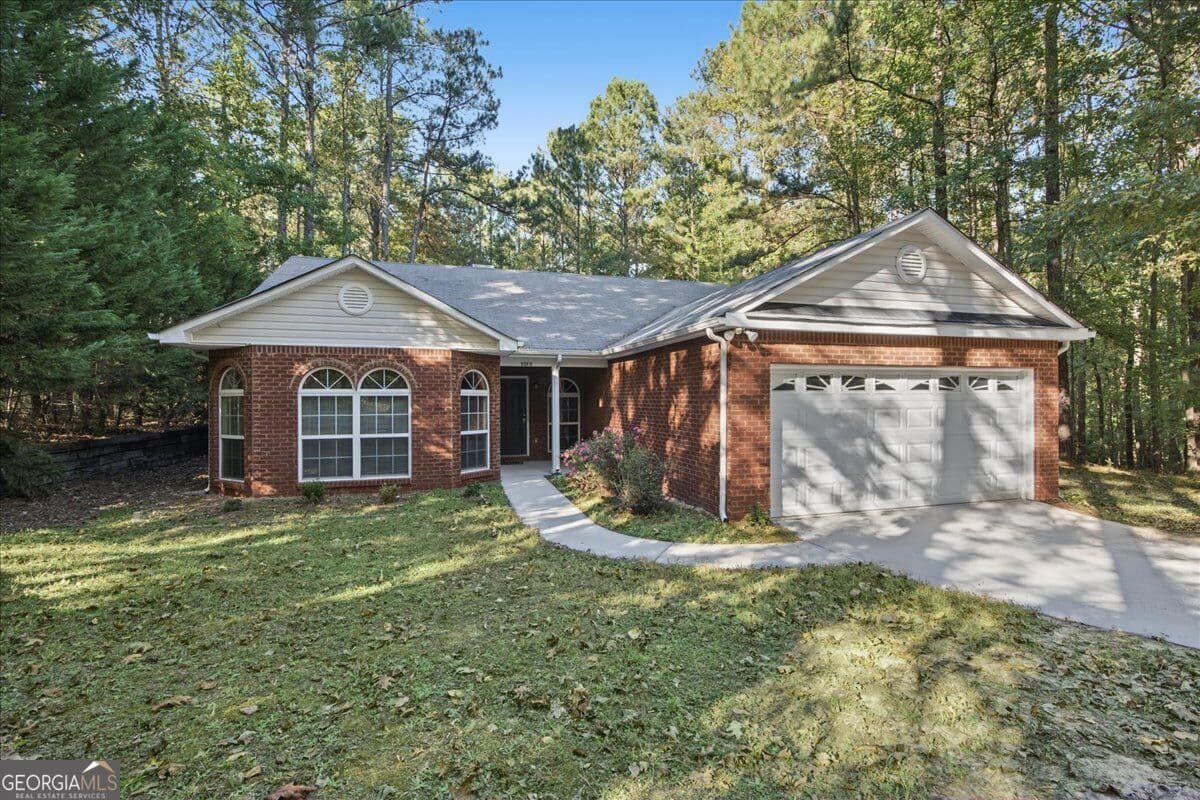 3 bedroom, 2 bathroom, 1,639 sq ft single family residence for sale at 3363 Lakeview Parkway, Villa Rica, GA 30180 — photo 6