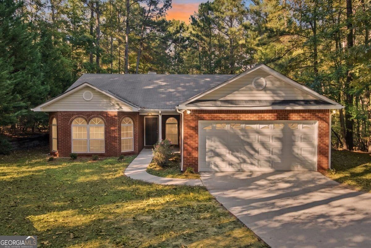 3 bedroom, 2 bathroom, 1,639 sq ft single family residence for sale at 3363 Lakeview Parkway, Villa Rica, GA 30180 — photo 1 of 58