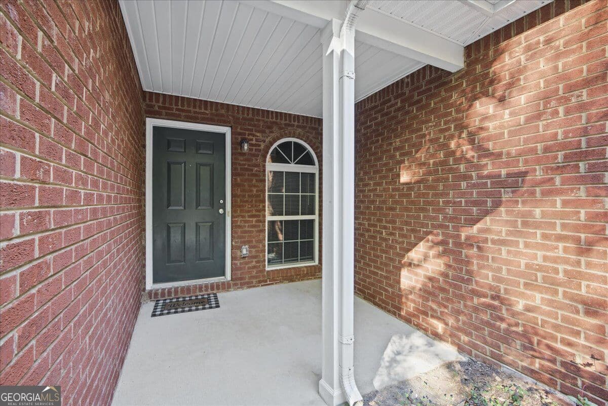 3 bedroom, 2 bathroom, 1,639 sq ft single family residence for sale at 3363 Lakeview Parkway, Villa Rica, GA 30180 — photo 9