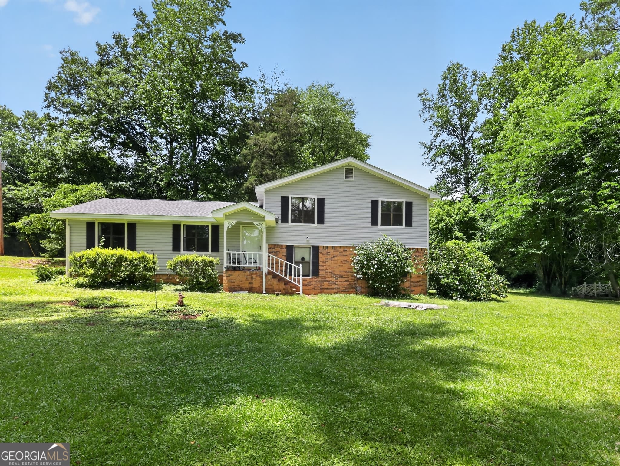 3 bedroom, 2 bathroom, 2,241 sq ft single family residence sold at 75 Plantation Avenue, Carrollton, GA 30117
