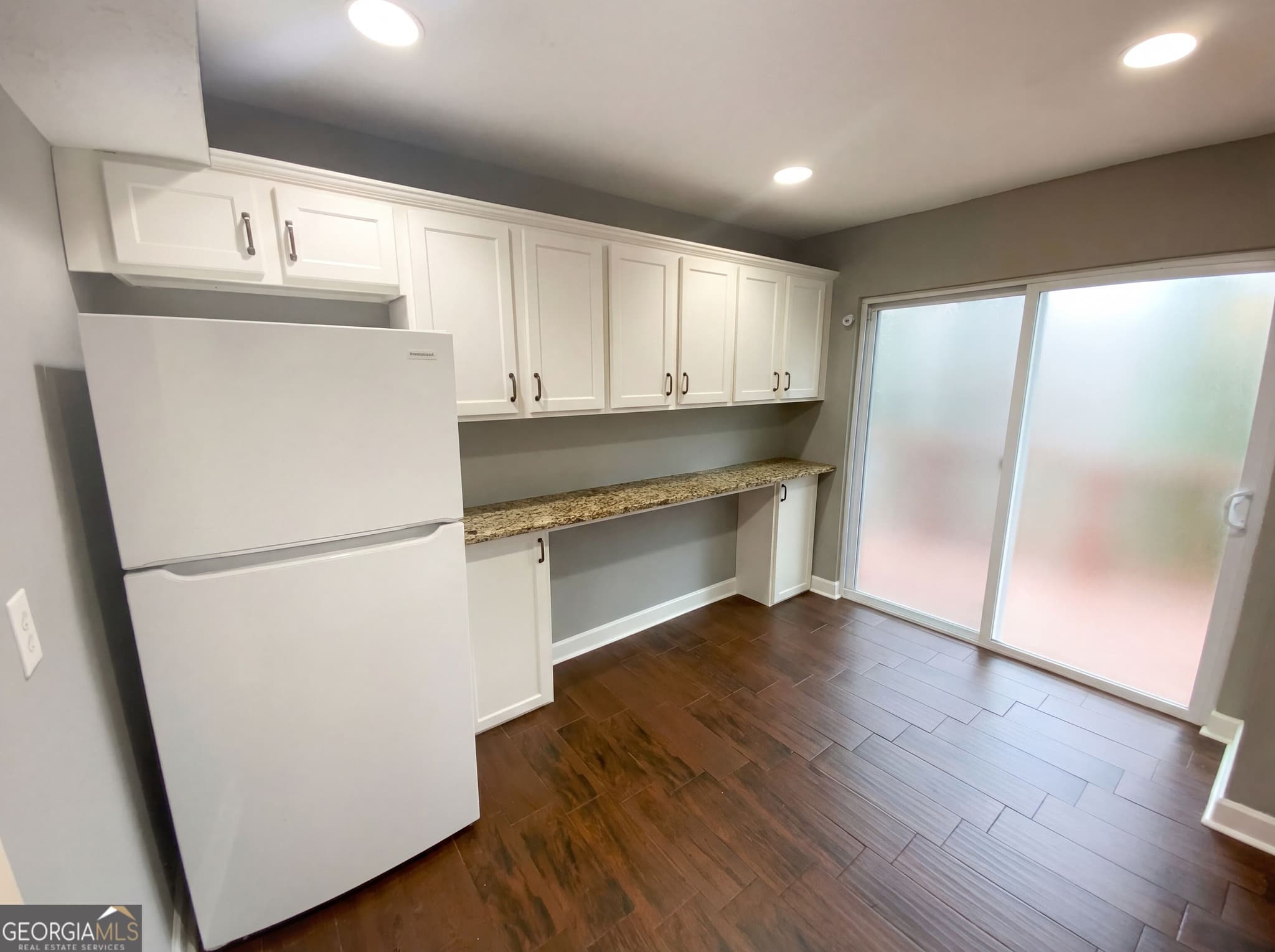 2 bedroom, 2 bathroom, 908 sq ft condominium for sale at 311 Quail Run, Roswell, GA 30076 — photo 7