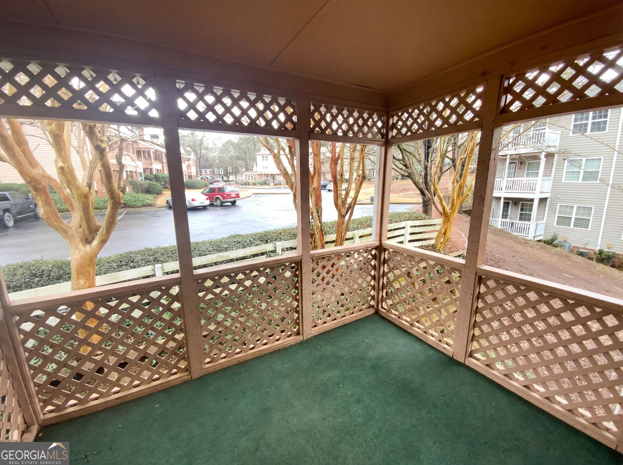 2 bedroom, 2 bathroom, 908 sq ft condominium for sale at 311 Quail Run, Roswell, GA 30076 — photo 5