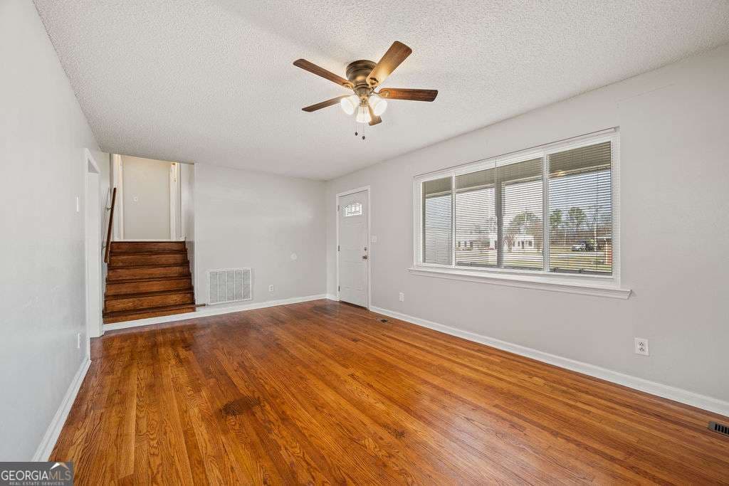 3 bedroom, 2 bathroom, 1,225 sq ft single family residence for sale at 31 Jackson Way, Fort Oglethorpe, GA 30742 — photo 9
