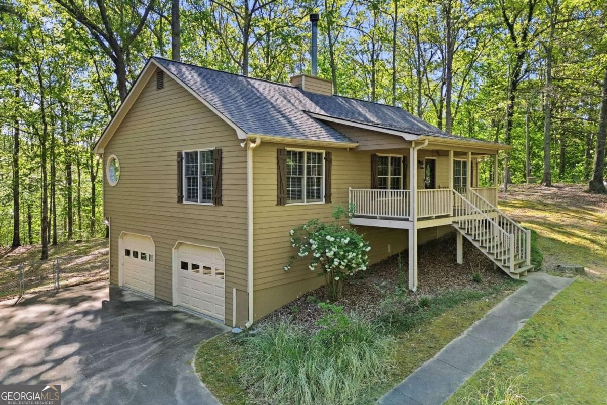 3 bedroom, 2 bathroom, 1,476 sq ft single family residence for sale at 4422 Fincher Road, Canton, GA 30114 — photo 3
