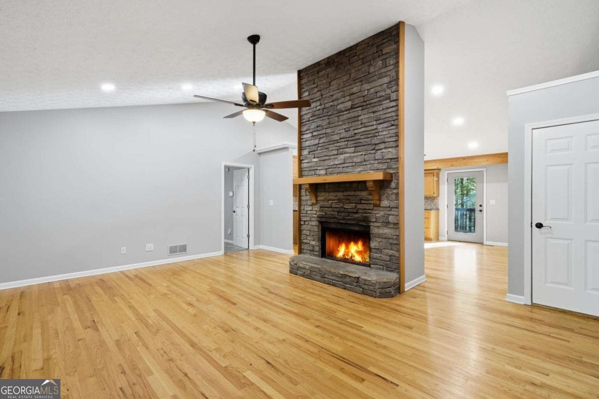 3 bedroom, 2 bathroom, 1,476 sq ft single family residence for sale at 4422 Fincher Road, Canton, GA 30114 — photo 9