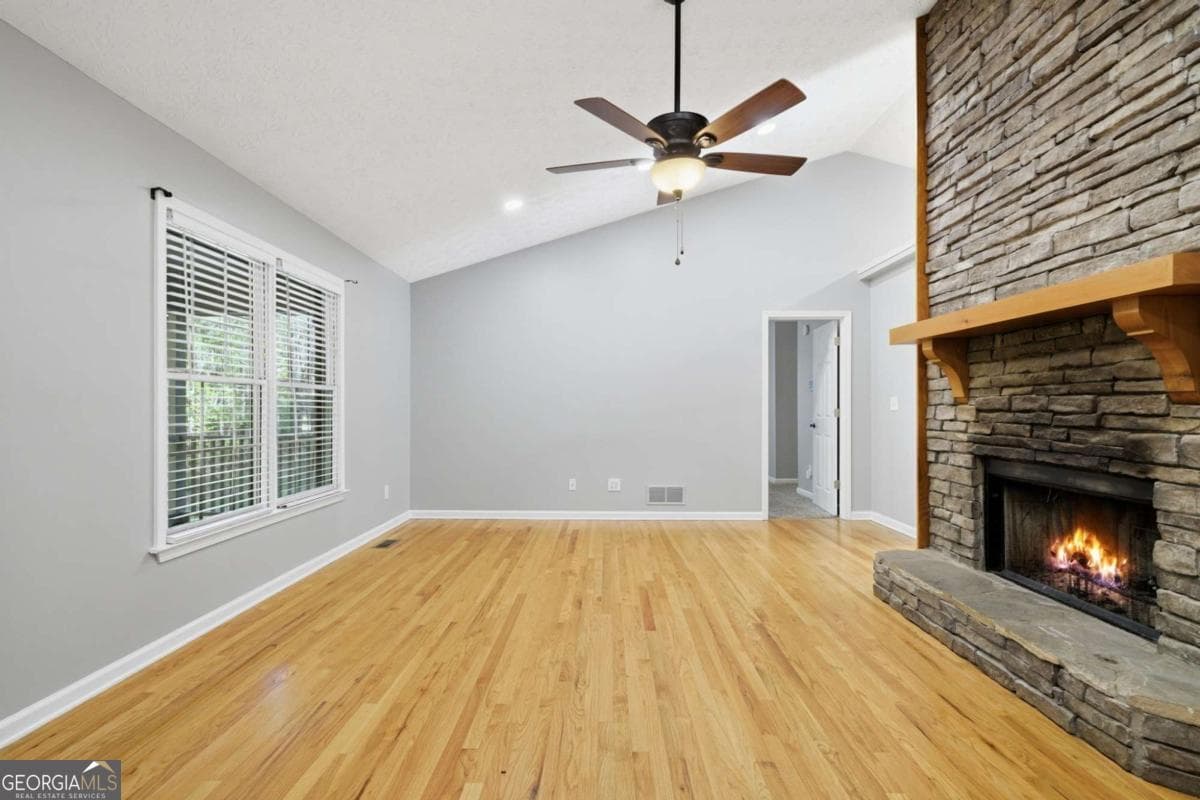 3 bedroom, 2 bathroom, 1,476 sq ft single family residence for sale at 4422 Fincher Road, Canton, GA 30114 — photo 8