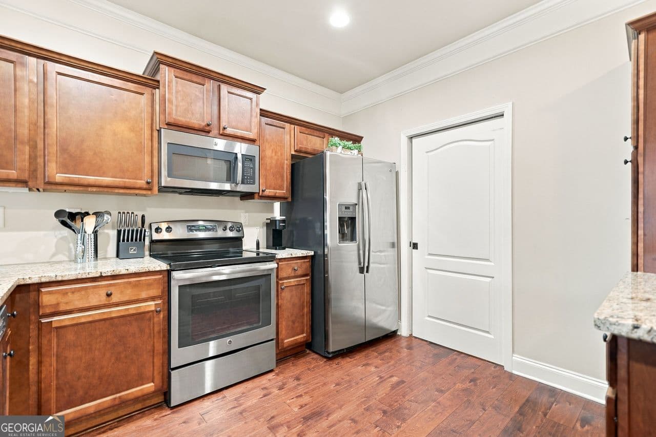 3 bedroom, 2.5 bathroom, 1,770 sq ft townhouse for sale at 2849 Fox Bridge Court, Gainesville, GA 30504 — photo 7