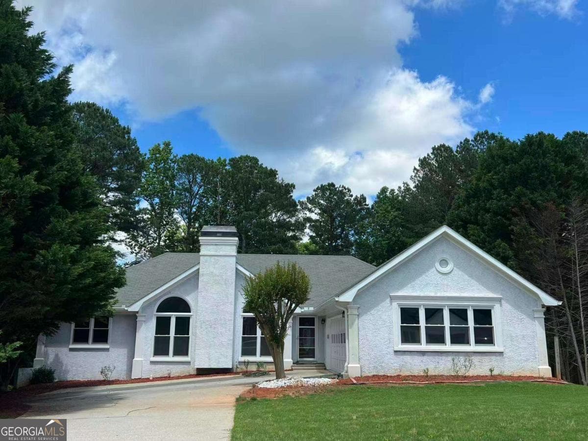 3 bedroom, 2 bathroom single family residence sold at 3800 John Herndon Court, Suwanee, GA 30024