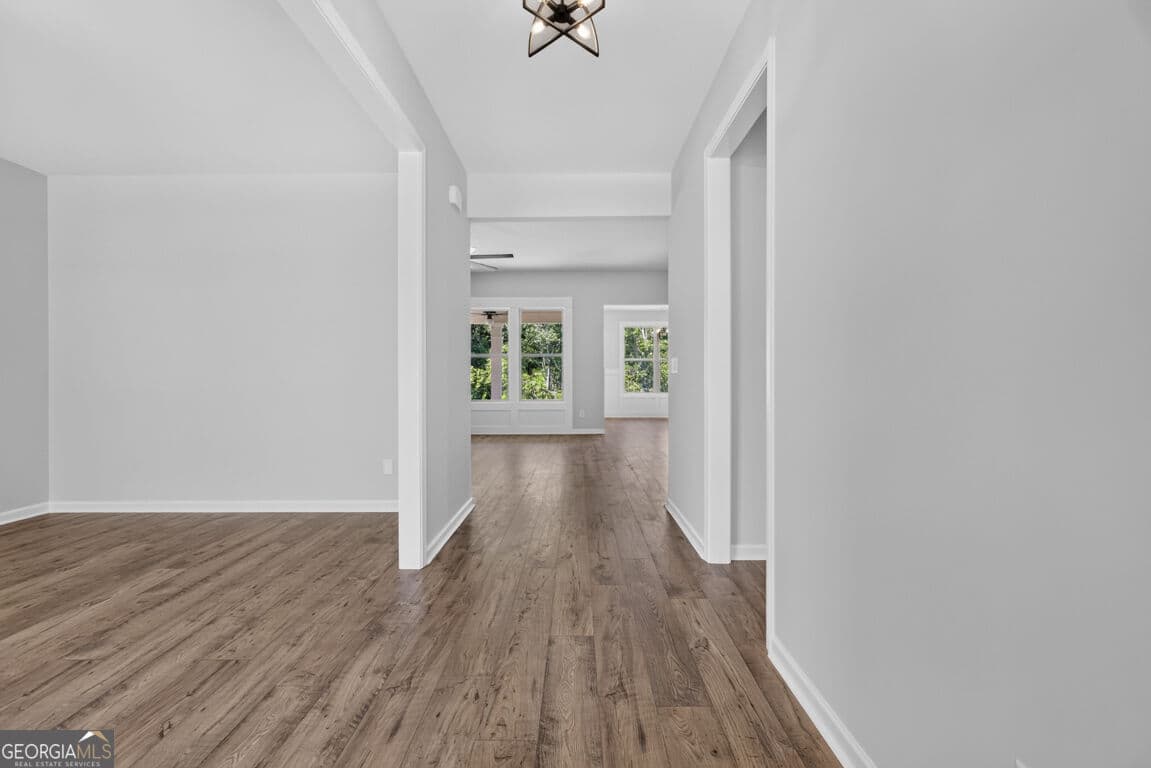 4 bedroom, 3 bathroom, 2,548 sq ft single family residence for sale at 2021 Oconee Bluff Drive, Athens, GA 30601 — photo 6