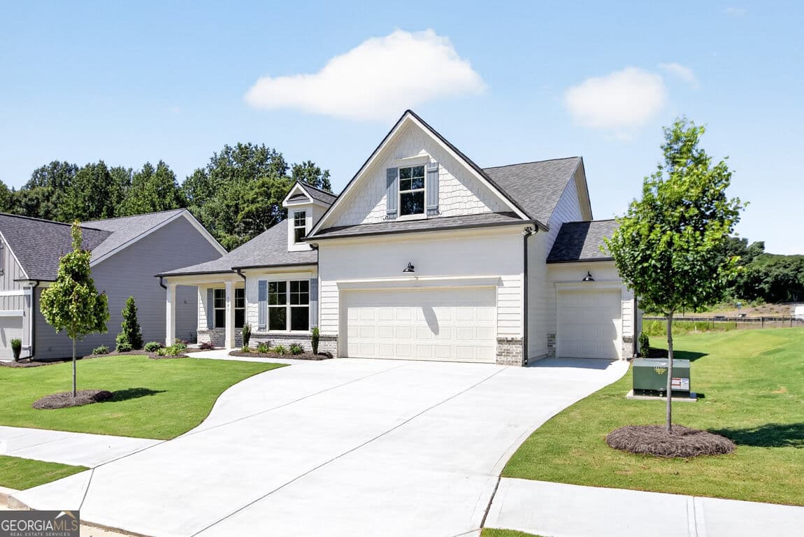 4 bedroom, 3 bathroom, 2,548 sq ft single family residence for sale at 2021 Oconee Bluff Drive, Athens, GA 30601 — photo 4