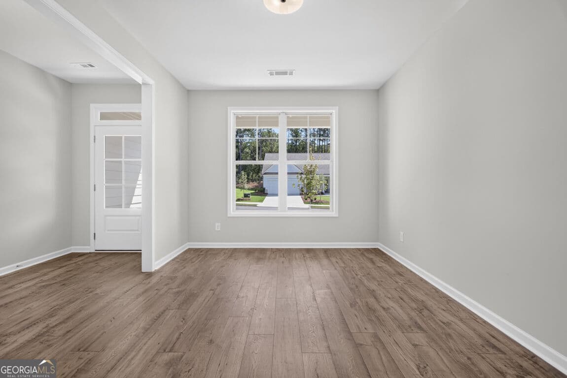4 bedroom, 3 bathroom, 2,548 sq ft single family residence for sale at 2021 Oconee Bluff Drive, Athens, GA 30601 — photo 8