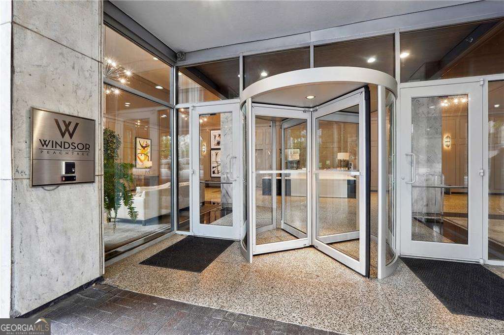 2 bedroom, 2 bathroom, 1,288 sq ft condominium for sale at 620 Peachtree Street 1613, Atlanta, GA 30308 — photo 6
