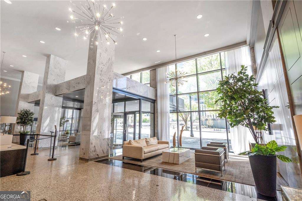 2 bedroom, 2 bathroom, 1,288 sq ft condominium for sale at 620 Peachtree Street 1613, Atlanta, GA 30308 — photo 8