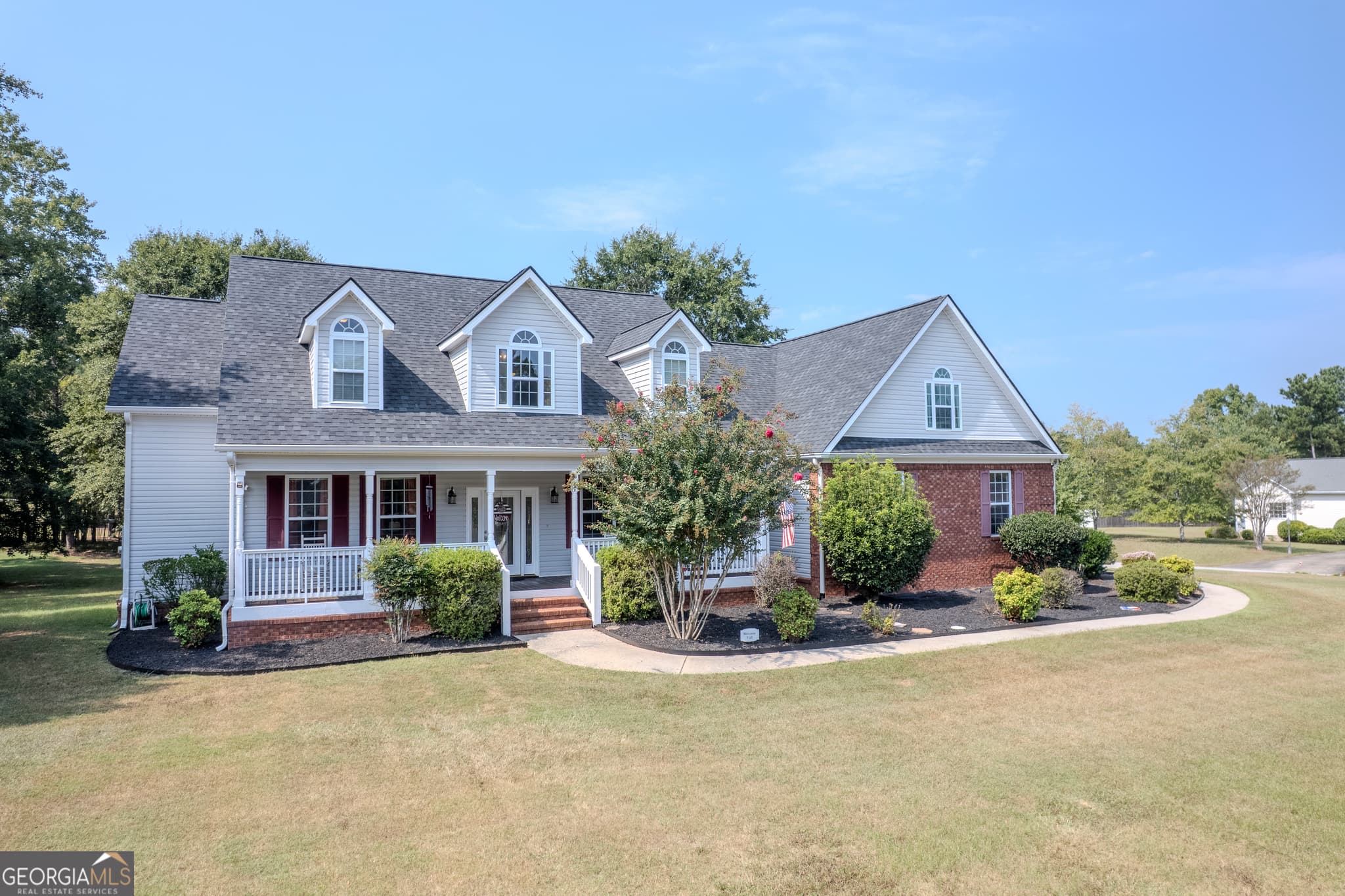 6 bedroom, 4 bathroom, 3,500 sq ft single family residence for sale at 400 Southern Walk Drive, Milledgeville, GA 31061 — photo 3