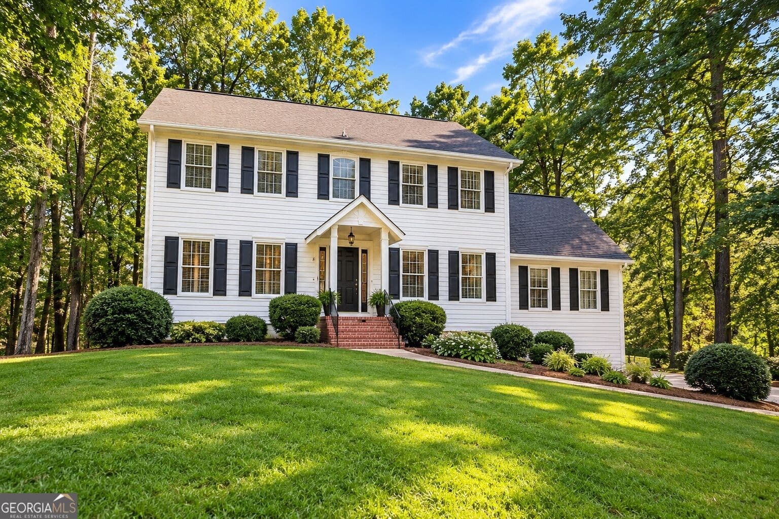 4 bedroom, 3.5 bathroom, 2,498 sq ft single family residence for sale at 3728 Spring Leaf Lane, Acworth, GA 30101 — photo 1 of 37