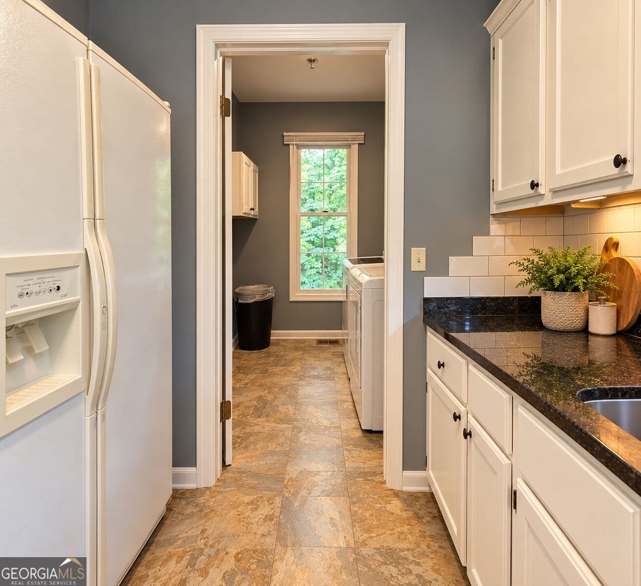 4 bedroom, 3.5 bathroom, 2,498 sq ft single family residence for sale at 3728 Spring Leaf Lane, Acworth, GA 30101 — photo 5