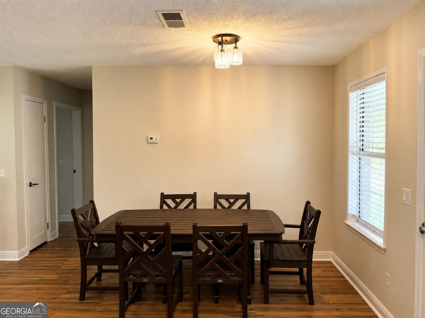 3 bedroom, 2 bathroom, 1,161 sq ft single family residence for sale at 99 W Magnolia Avenue, Kingsland, GA 31548 — photo 6