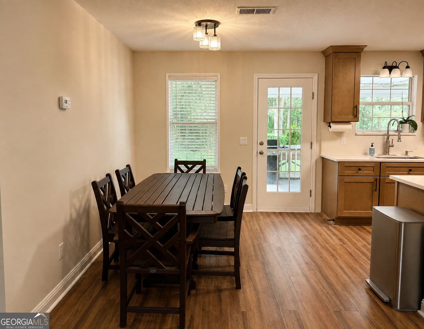 3 bedroom, 2 bathroom, 1,161 sq ft single family residence for sale at 99 W Magnolia Avenue, Kingsland, GA 31548 — photo 7