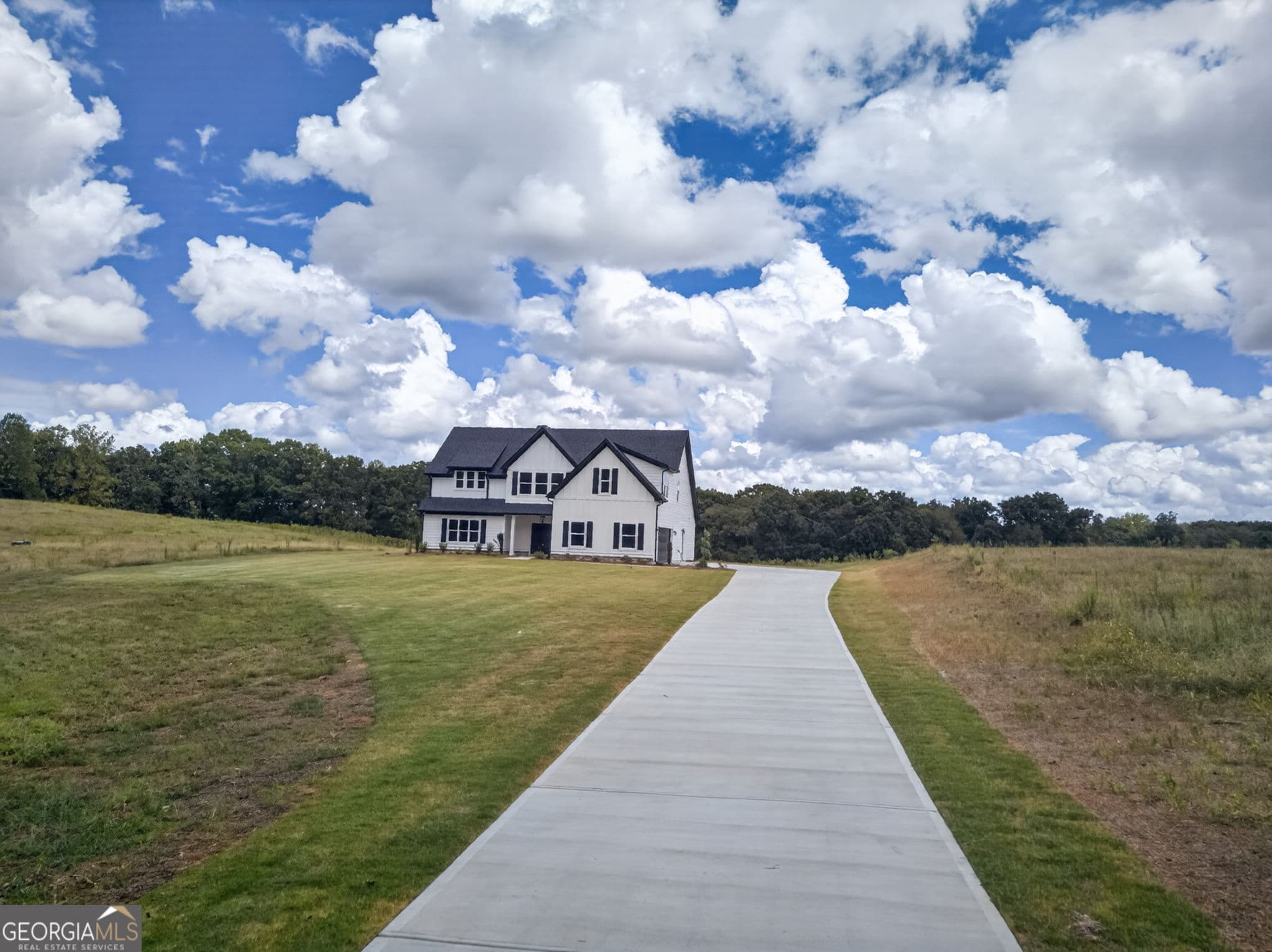 4 bedroom, 3.5 bathroom, 2,901 sq ft single family residence for sale at 3253 W Hwy 5, Bowdon, GA 30108 — photo 2