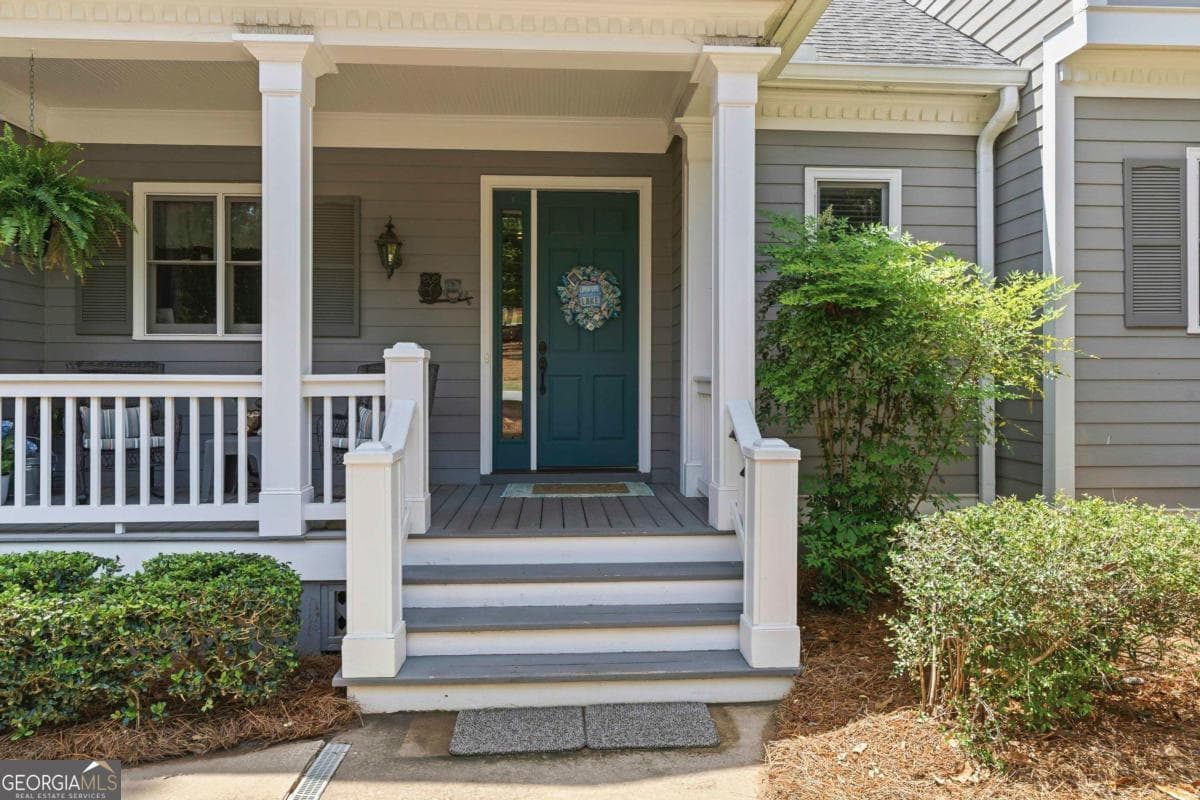 4 bedroom, 3.5 bathroom, 2,400 sq ft single family residence for sale at 1080 Emerald View Drive, Greensboro, GA 30642 — photo 5