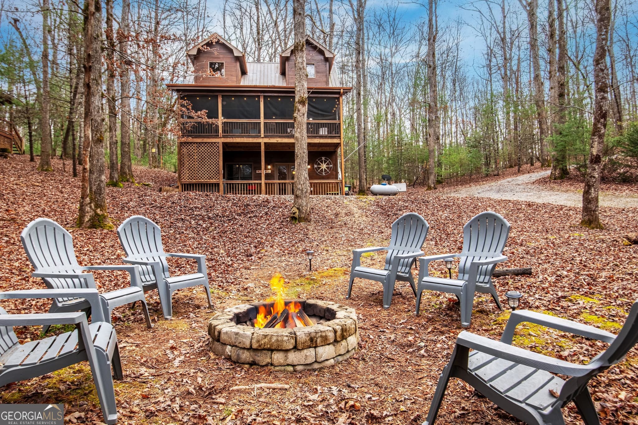 3 bedroom, 3 bathroom, 1,680 sq ft cabin,single family residence for sale at 850 Mountain Lake Circle, Blue Ridge, GA 30513 — photo 1 of 66