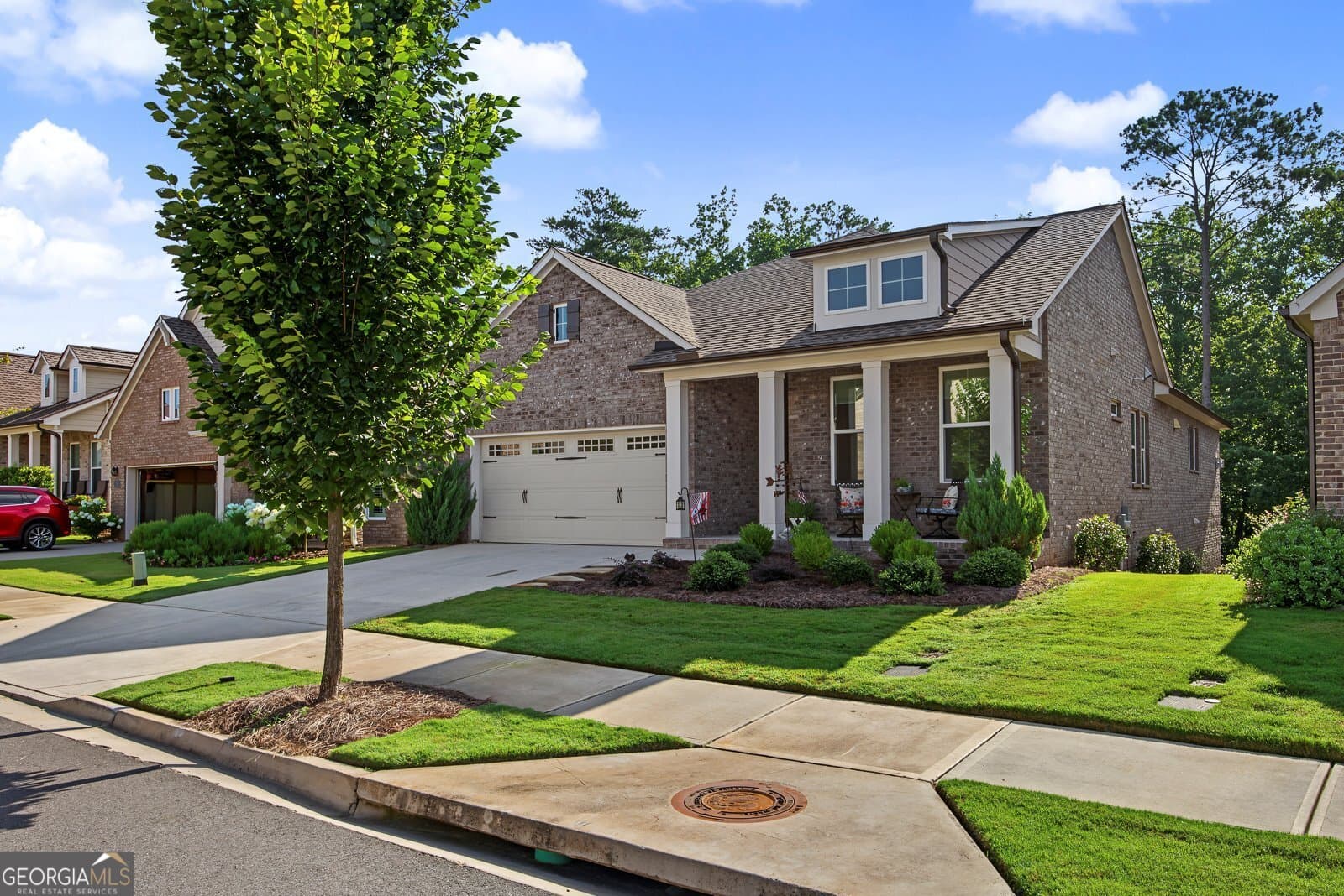 2 bedroom, 3 bathroom, 2,085 sq ft single family residence for sale at 308 Carriage Glen Lane, Woodstock, GA 30188 — photo 3