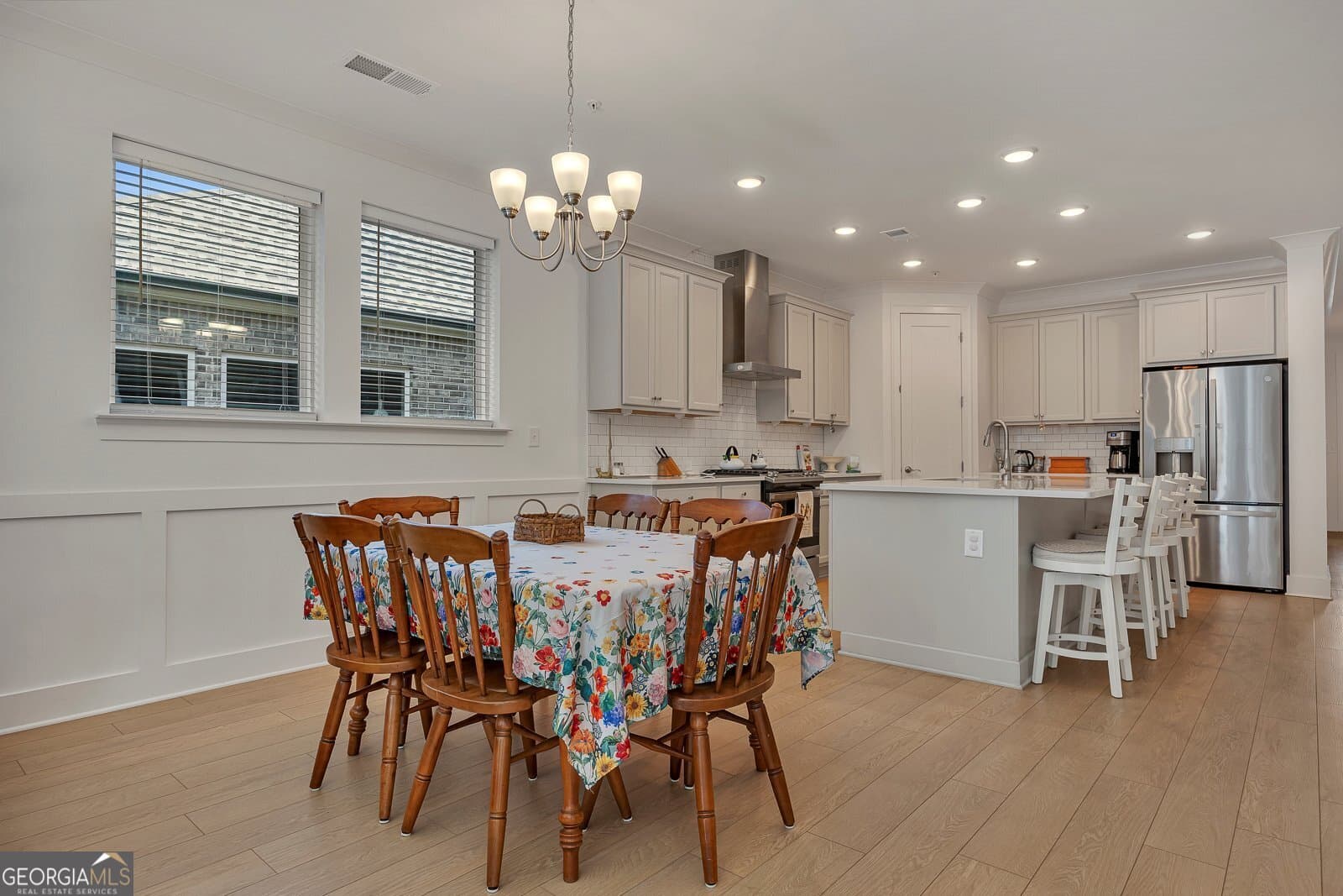 2 bedroom, 3 bathroom, 2,085 sq ft single family residence for sale at 308 Carriage Glen Lane, Woodstock, GA 30188 — photo 10