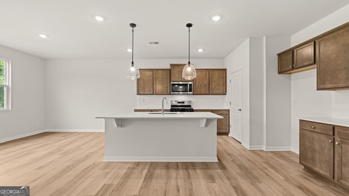 3 bedroom, 2 bathroom, 2,250 sq ft single family residence for sale at 3113 Hallsley Drive, South Fulton, GA 30349 — photo 5