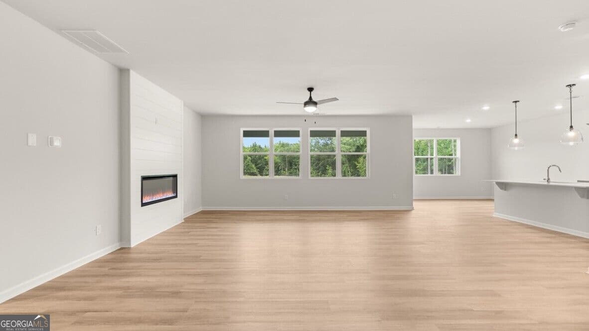 3 bedroom, 2 bathroom, 2,250 sq ft single family residence for sale at 3113 Hallsley Drive, South Fulton, GA 30349 — photo 10