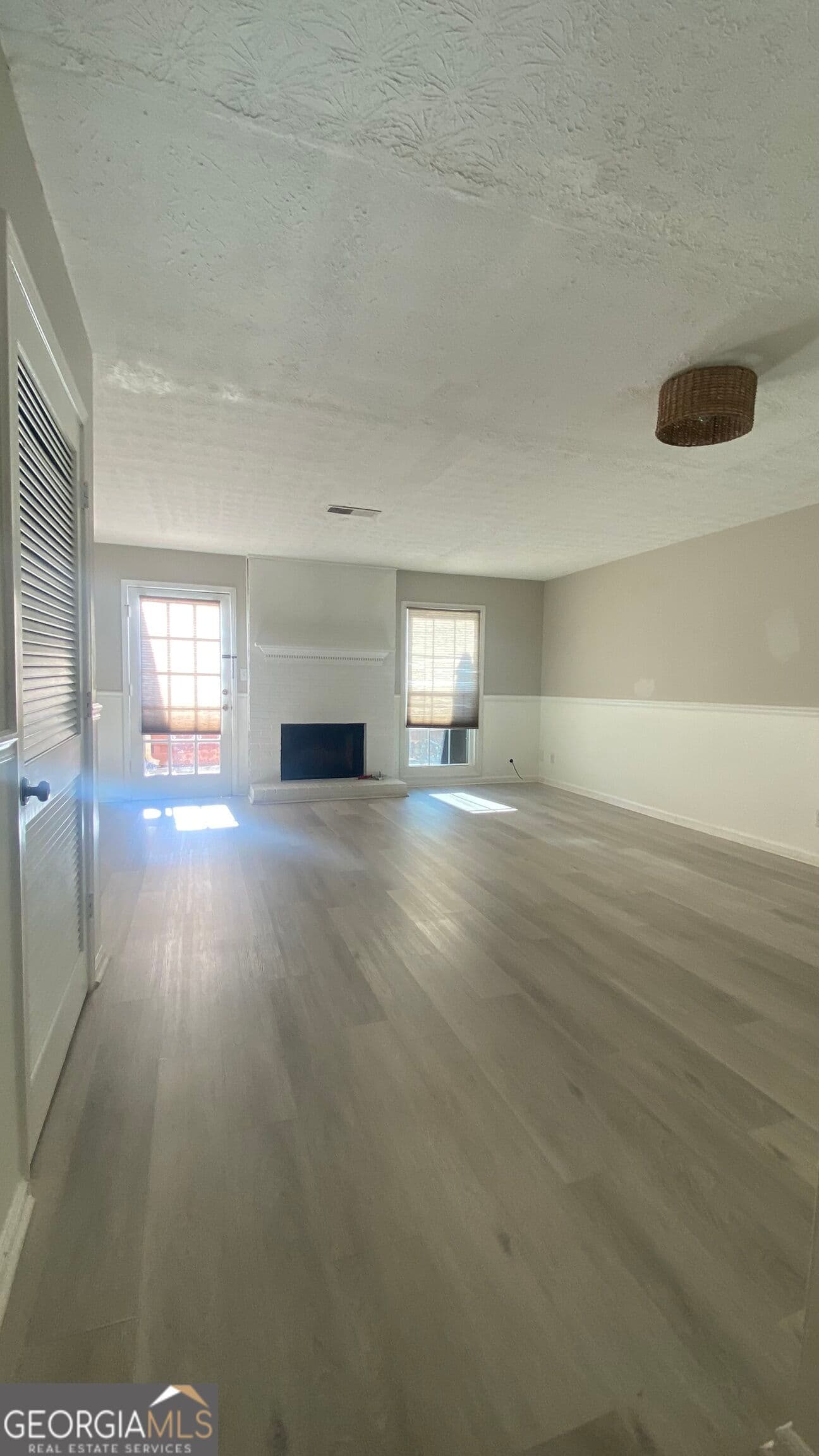 2 bedroom, 2.5 bathroom, 1,260 sq ft townhouse for rent at 591 Wedgewood Drive 591, Alpharetta, GA 30009 for $2,000 a month — photo 5