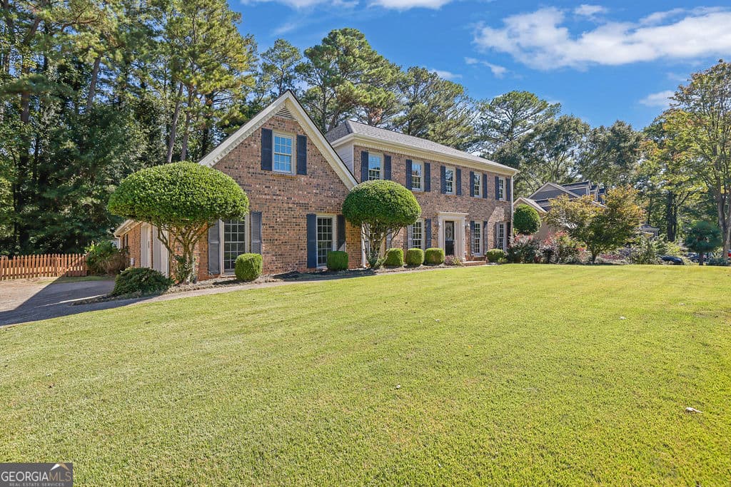 4 bedroom, 3 bathroom, 3,059 sq ft single family residence for sale at 842 Maxie Lane, Lawrenceville, GA 30044 — photo 9