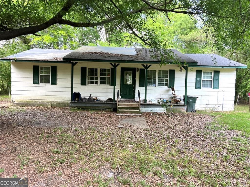 3 bedroom, 2 bathroom, 1,248 sq ft single family residence sold at 141 Patterson, Fort Mitchell, AL 36856