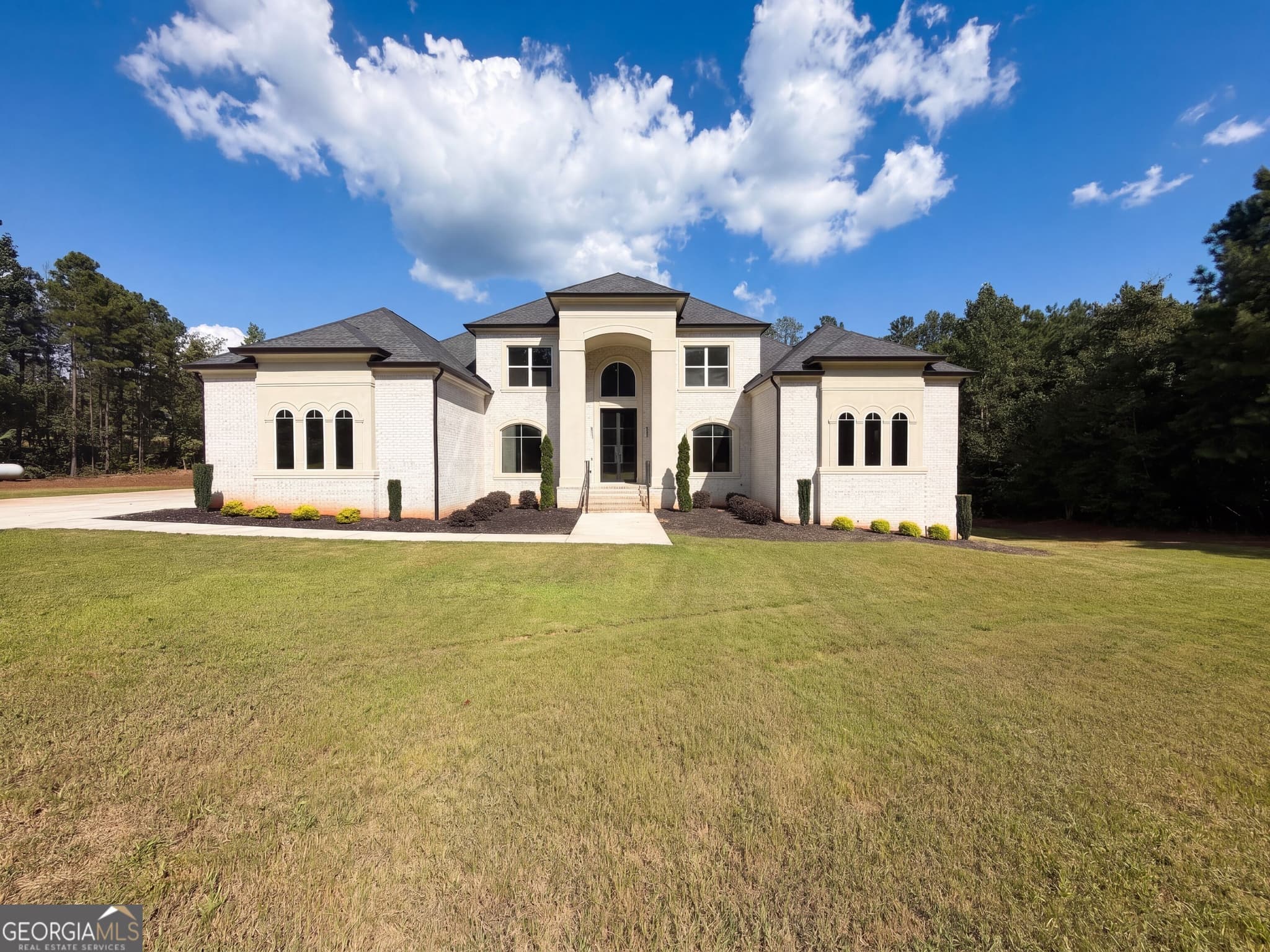 5 bedroom, 3.5 bathroom, 4,517 sq ft single family residence for sale at 214 Coastline Road, Fayetteville, GA 30214