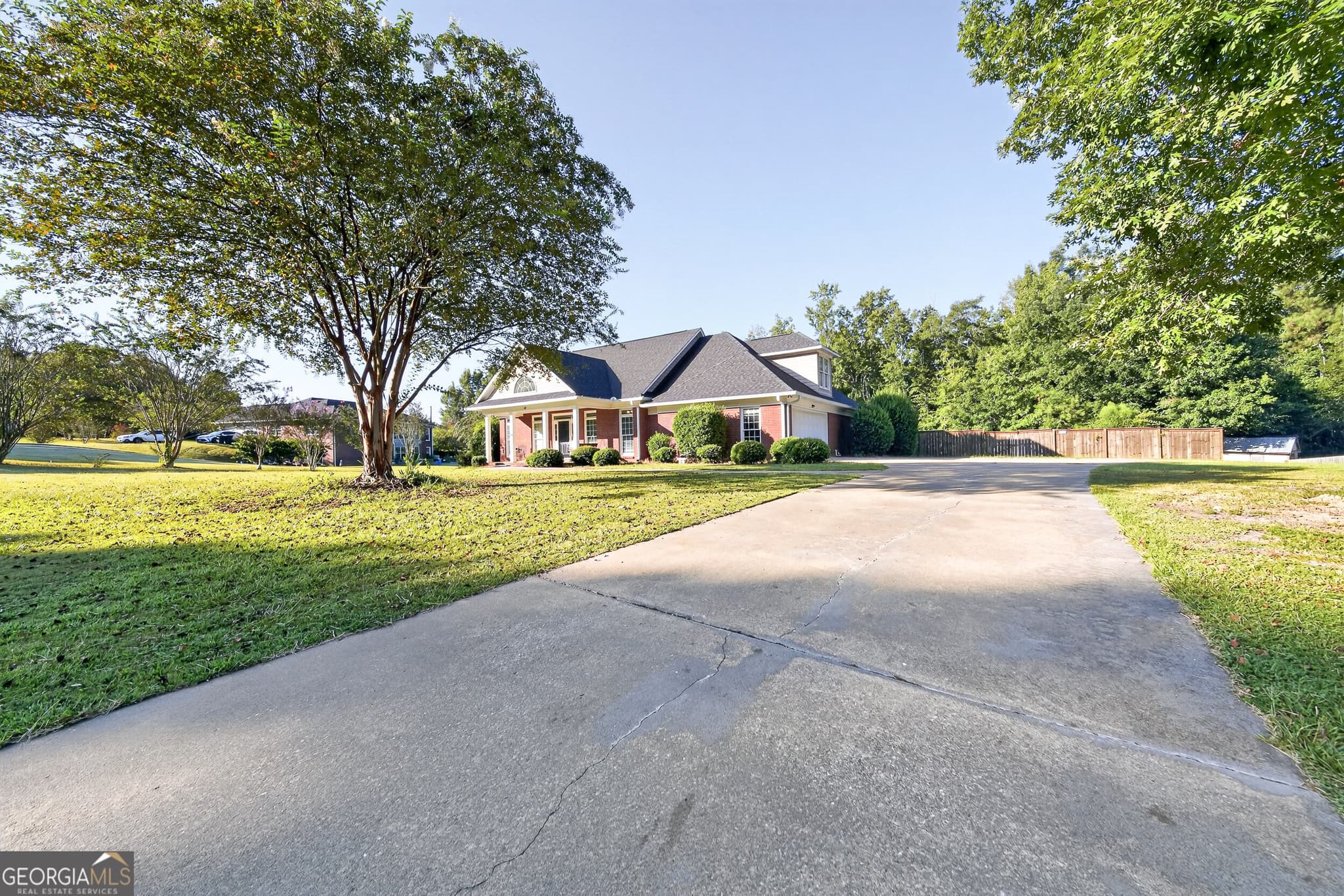 4 bedroom, 3 bathroom, 2,477 sq ft single family residence for sale at 47 Ellerslie Court, Ellerslie, GA 31807 — photo 2