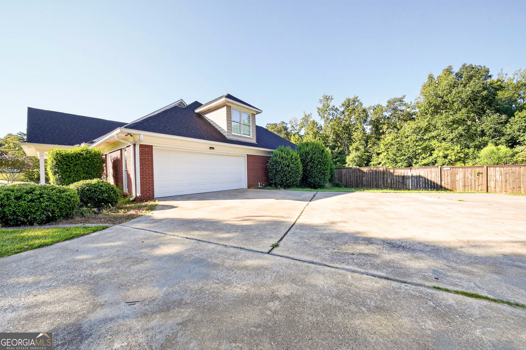4 bedroom, 3 bathroom, 2,477 sq ft single family residence for sale at 47 Ellerslie Court, Ellerslie, GA 31807 — photo 3