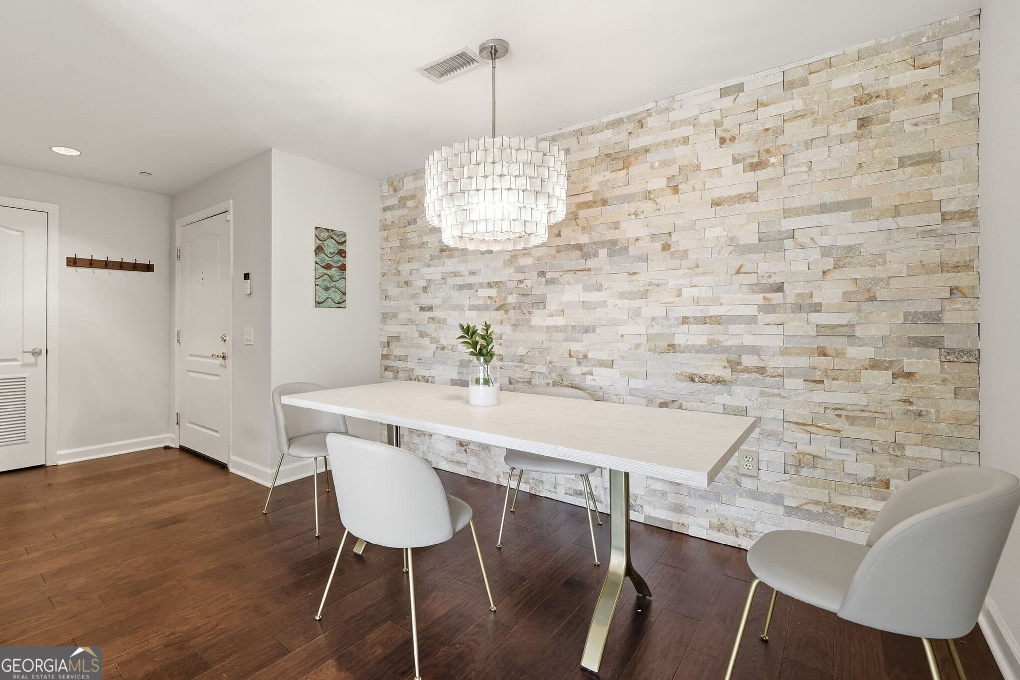 2 bedroom, 2.5 bathroom, 1,345 sq ft condominium for sale at 195 14th Street 1602, Atlanta, GA 30309 — photo 2