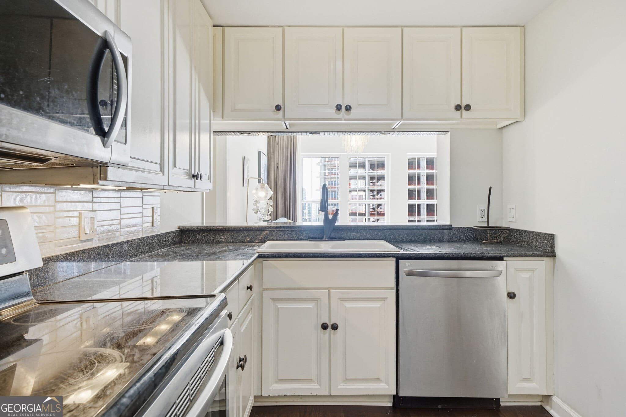 2 bedroom, 2.5 bathroom, 1,345 sq ft condominium for sale at 195 14th Street 1602, Atlanta, GA 30309 — photo 7