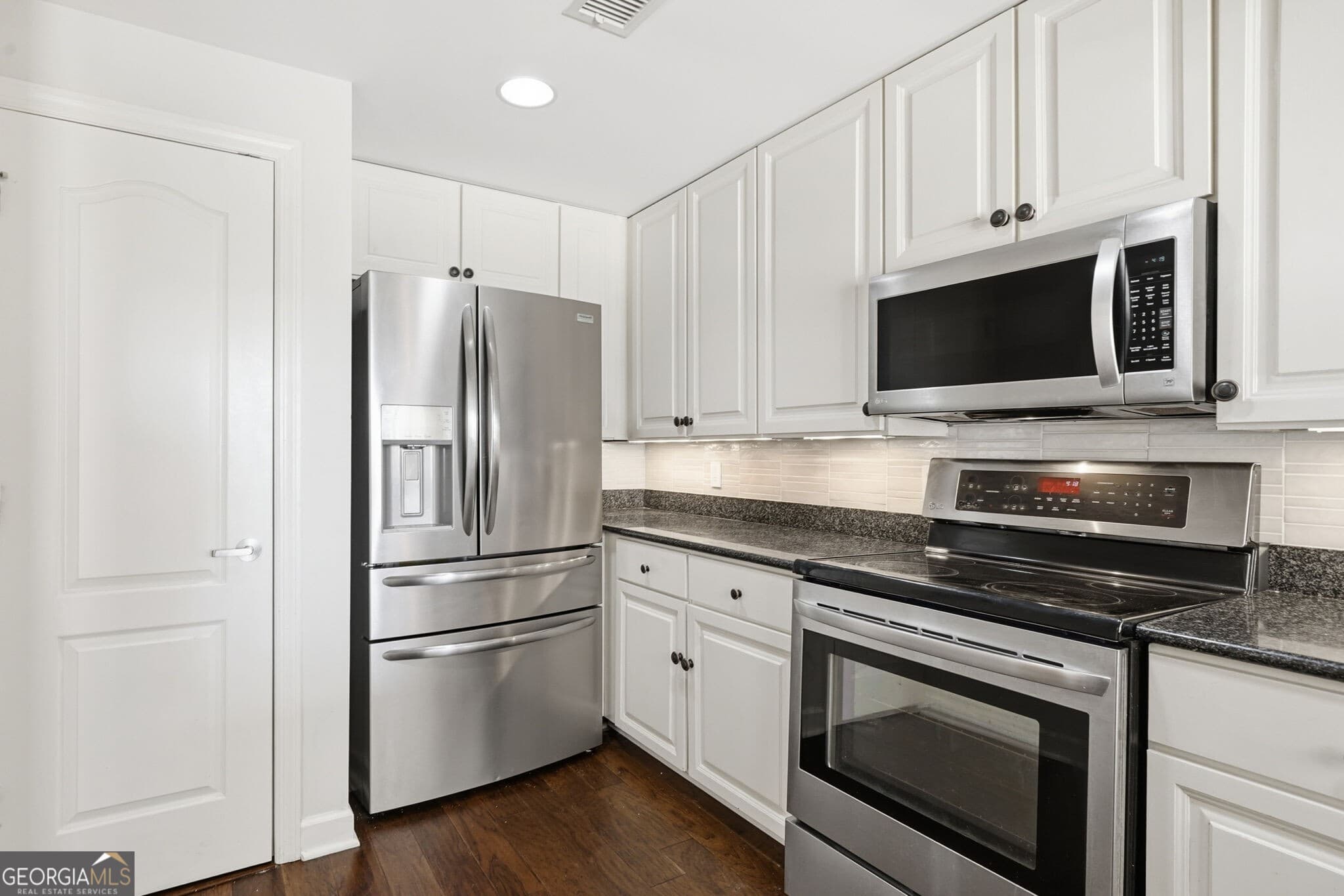 2 bedroom, 2.5 bathroom, 1,345 sq ft condominium for sale at 195 14th Street 1602, Atlanta, GA 30309 — photo 5