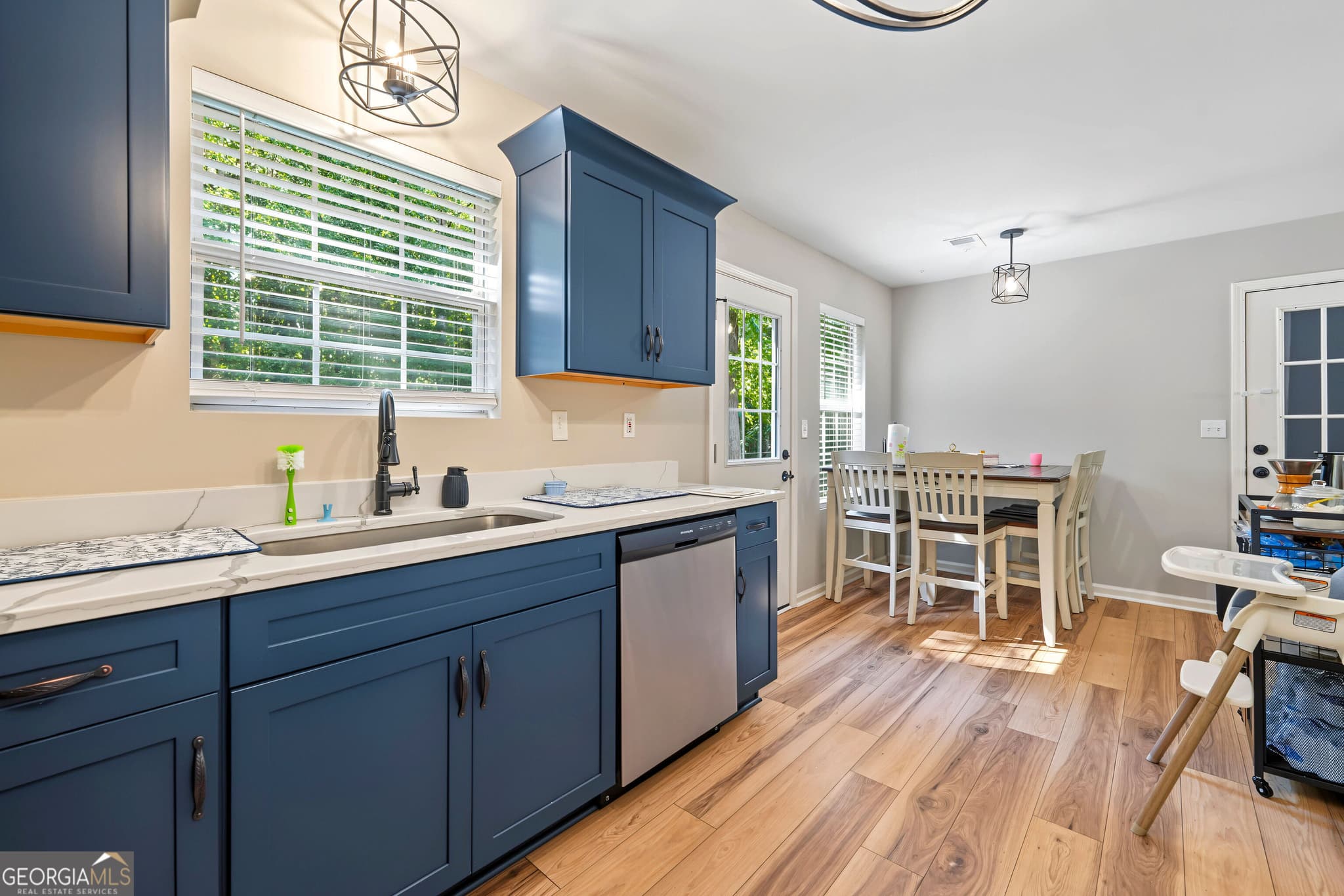 3 bedroom, 2 bathroom, 1,514 sq ft single family residence for sale at 290 Stony Brook Circle, Jackson, GA 30233 — photo 5