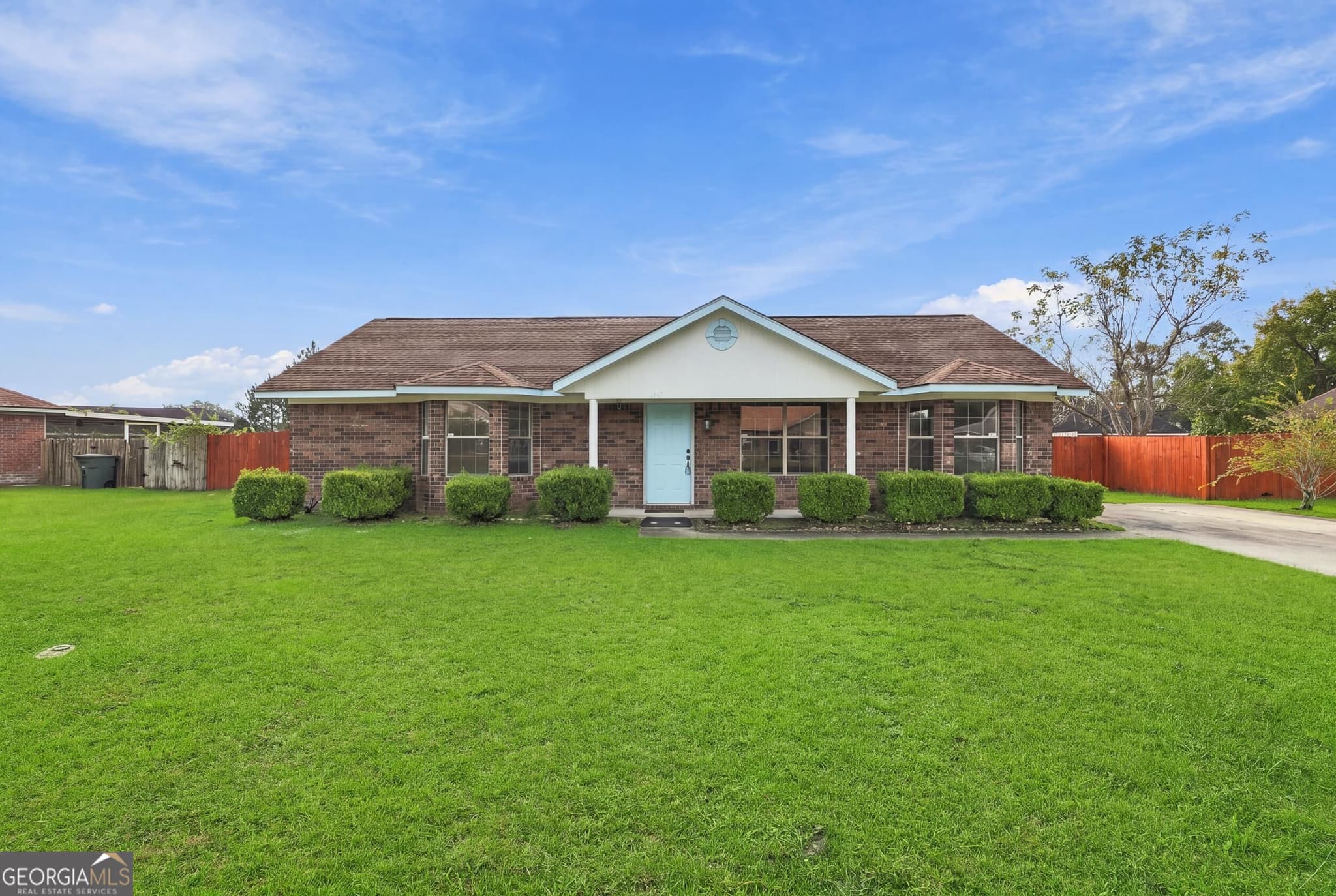 3 bedroom, 2 bathroom, 1,428 sq ft single family residence for sale at 814 Waterfield Drive, Hinesville, GA 31313