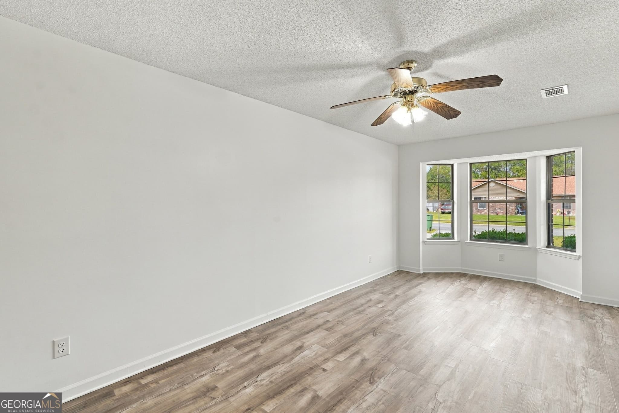 3 bedroom, 2 bathroom, 1,428 sq ft single family residence for sale at 814 Waterfield Drive, Hinesville, GA 31313 — photo 10