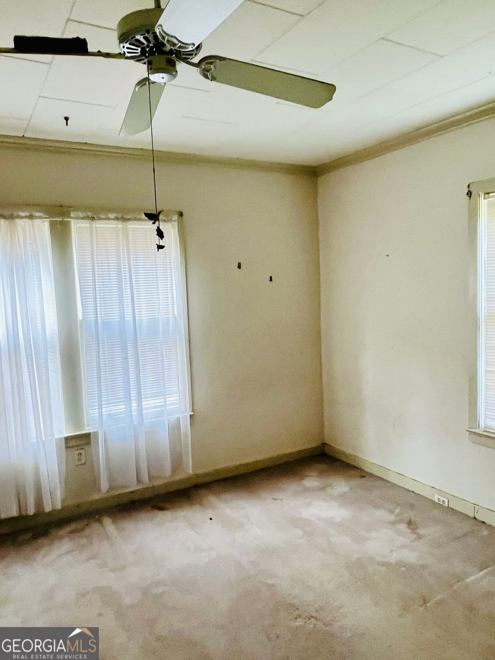 3 bedroom, 2 bathroom, 2,569 sq ft single family residence for sale at 6 N Spring Street, Claxton, GA 30417 — photo 6