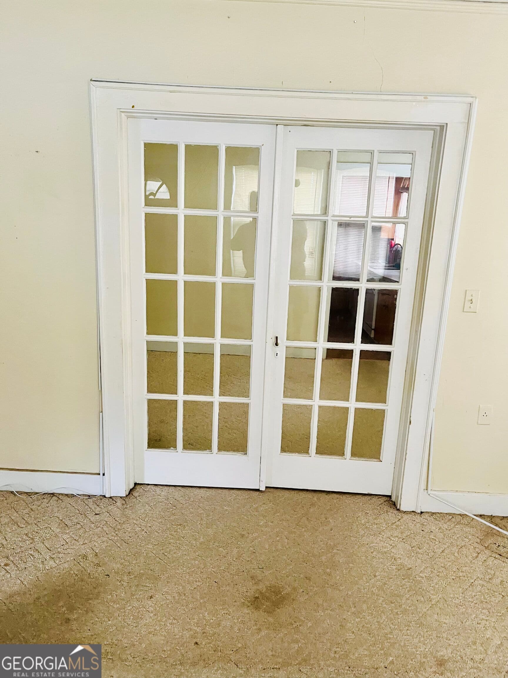 3 bedroom, 2 bathroom, 2,569 sq ft single family residence for sale at 6 N Spring Street, Claxton, GA 30417 — photo 5