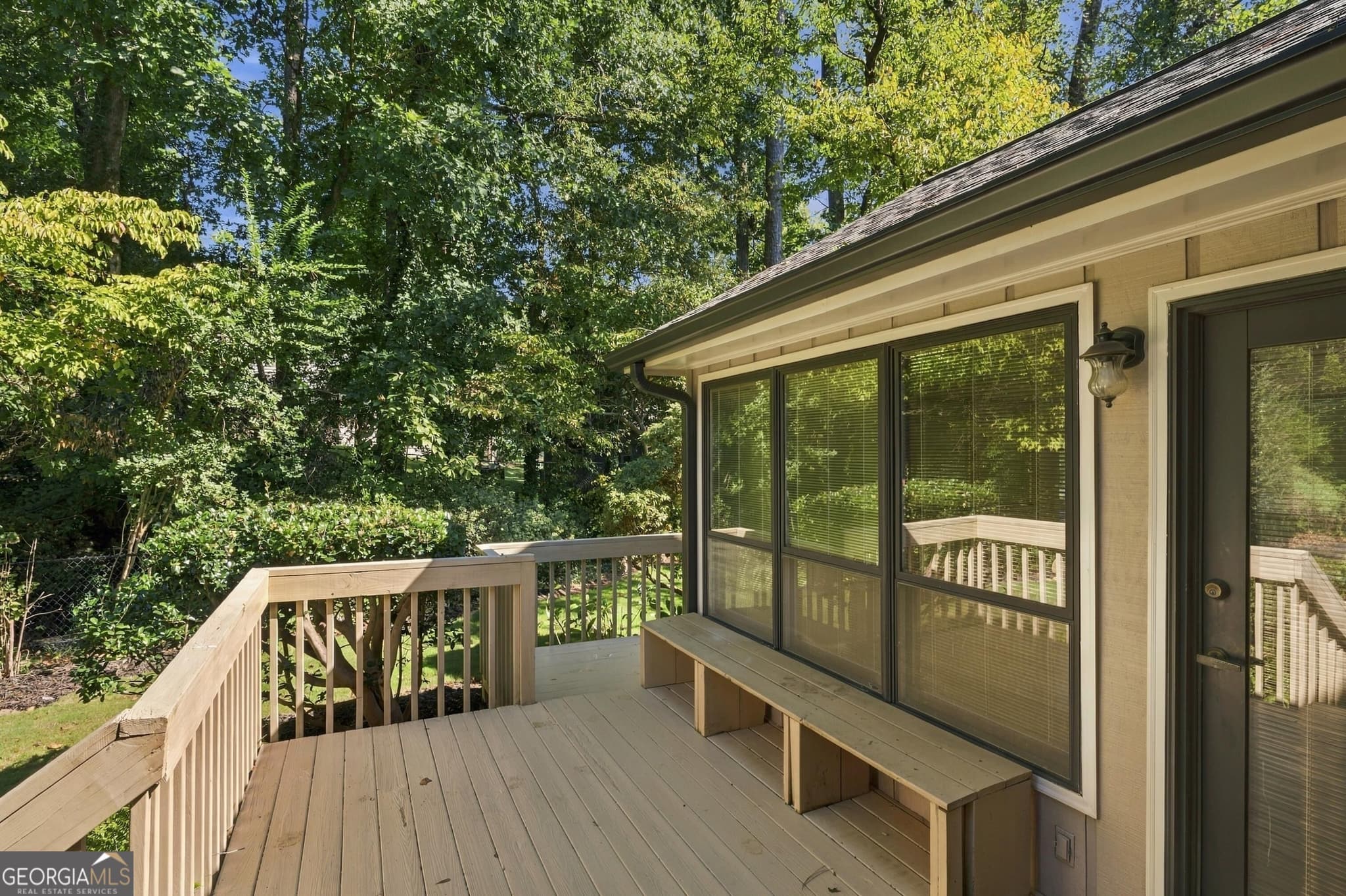 5 bedroom, 2.5 bathroom, 2,941 sq ft single family residence for sale at 4955 Mill Stream Court, Dunwoody, GA 30338 — photo 7