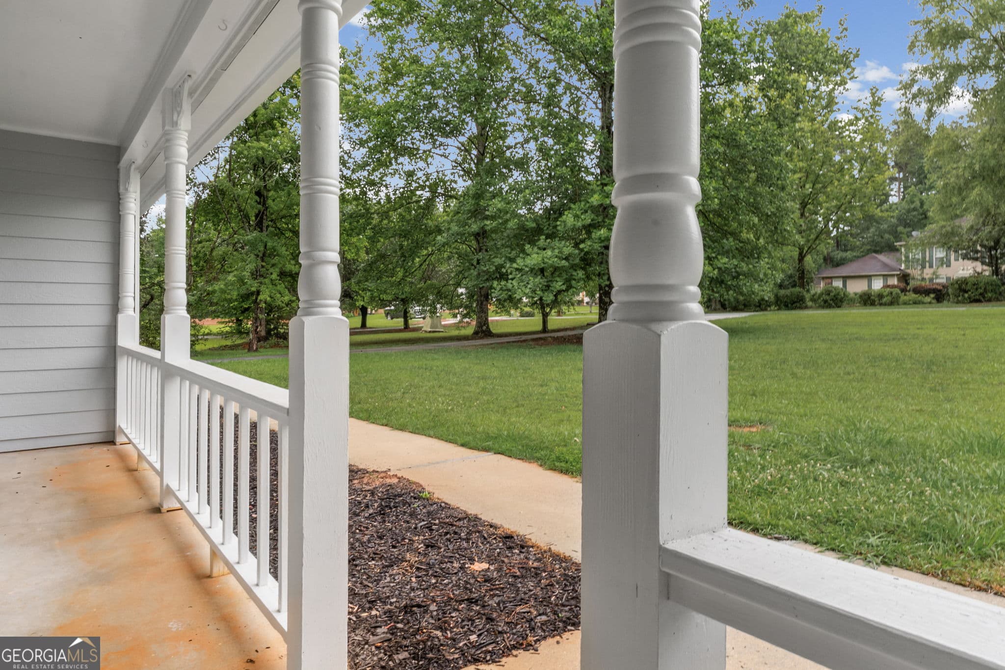 3 bedroom, 2 bathroom, 1,679 sq ft single family residence for sale at 60 London Lane, Sharpsburg, GA 30277 — photo 6