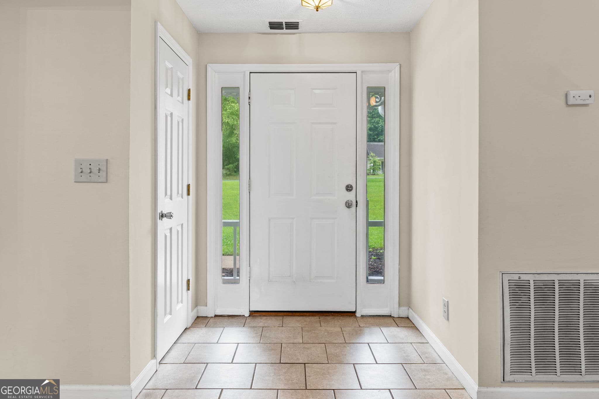 3 bedroom, 2 bathroom, 1,679 sq ft single family residence for sale at 60 London Lane, Sharpsburg, GA 30277 — photo 8