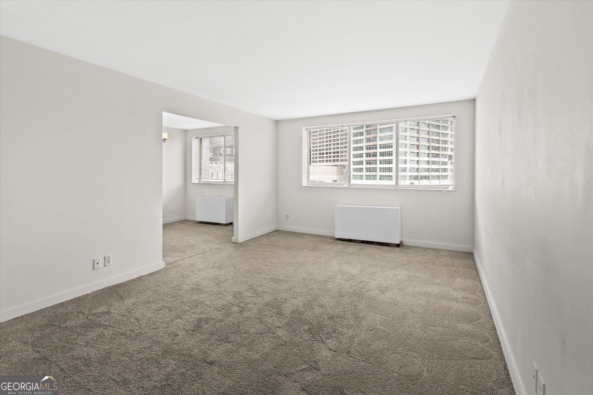 1 bedroom, 1 bathroom, 850 sq ft condominium for sale at 215 Piedmont Avenue 702, Atlanta, GA 30308 — photo 9